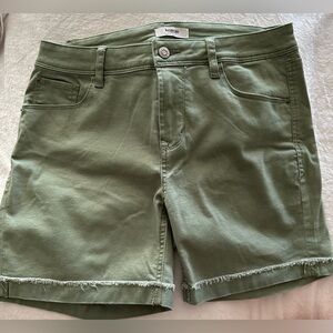Women’s Kenzie Jean shorts